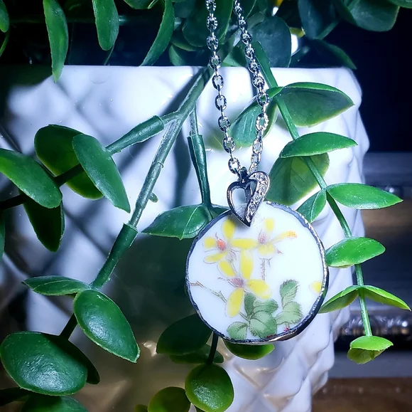 3 Necklaces - Picture 7 of 8